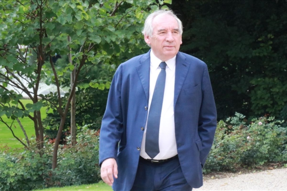 Francois Bayrou perdana menteri baru Prancis