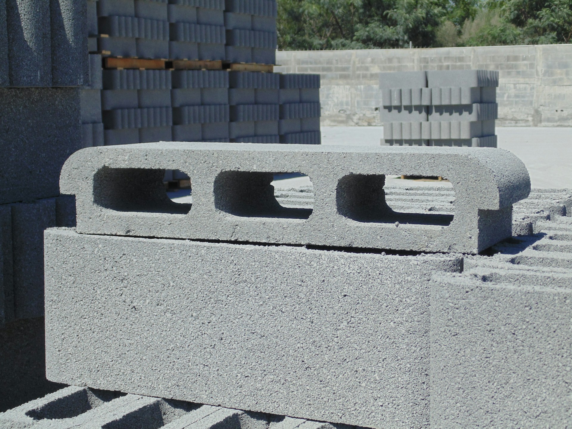 Material mentah rumah